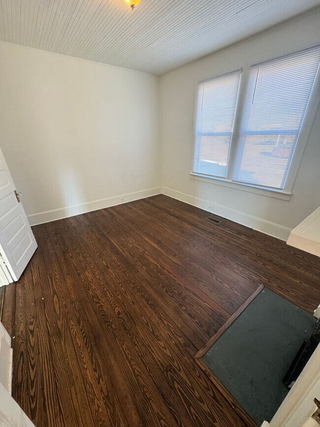 Building Photo - Historic Bungalow Recently Renovated Block from Downtown Clover