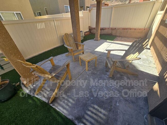 Building Photo - 9389 Black Wolf Ave