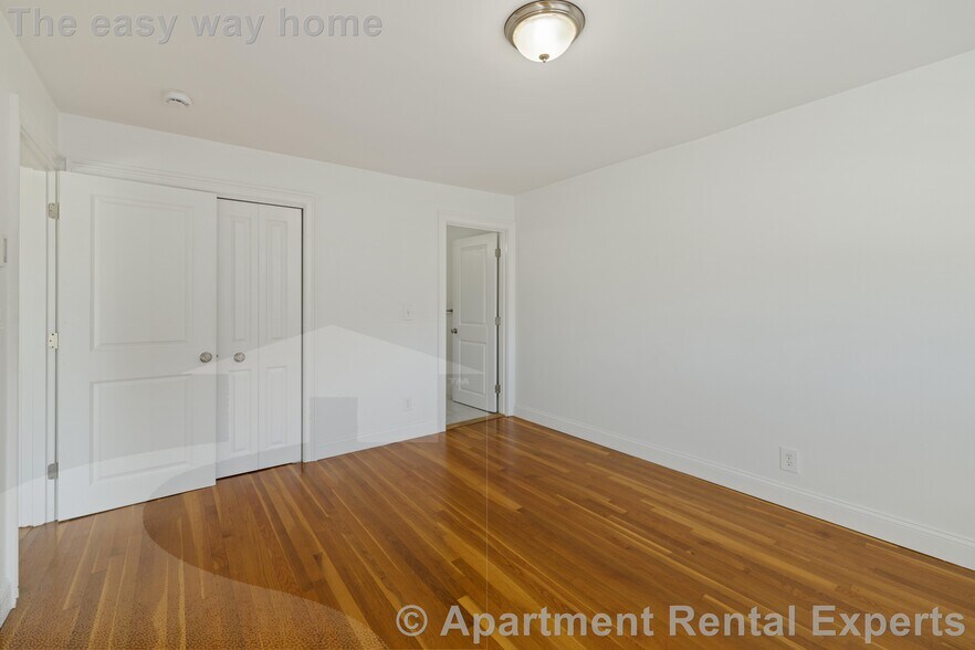 Building Photo - 134 Summer St