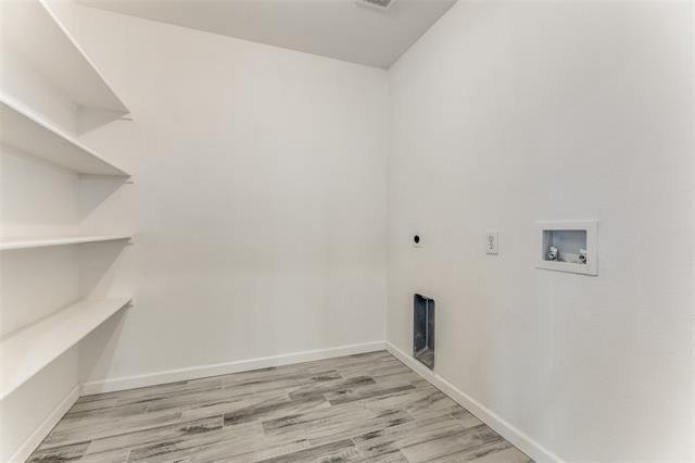 Building Photo - 1112 Day Dream Dr