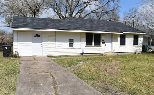 Primary Photo - 5963 Southwind St