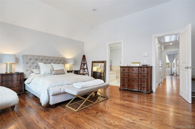 Building Photo - 11 Station Pl