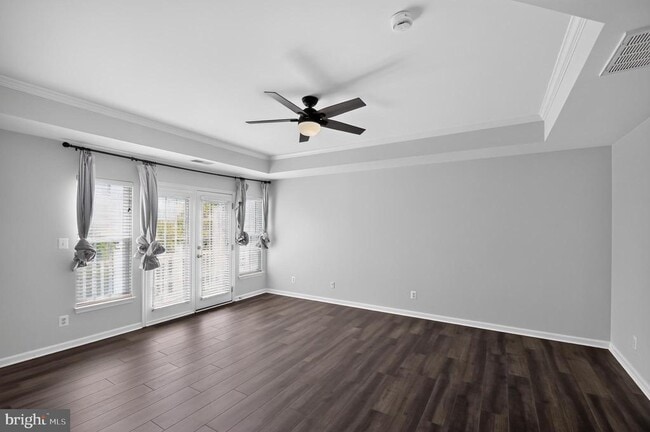 Building Photo - 43278 Sunderleigh Square