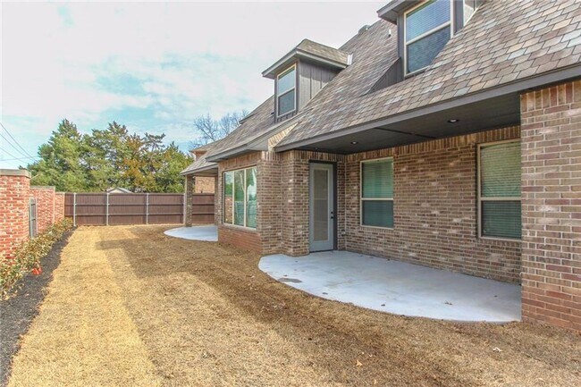 Building Photo - 4001 Sam Gordon Dr