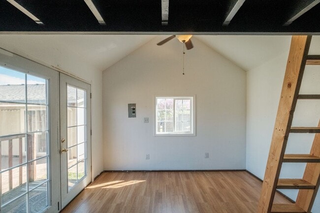 Building Photo - 5448 Siletz Ln