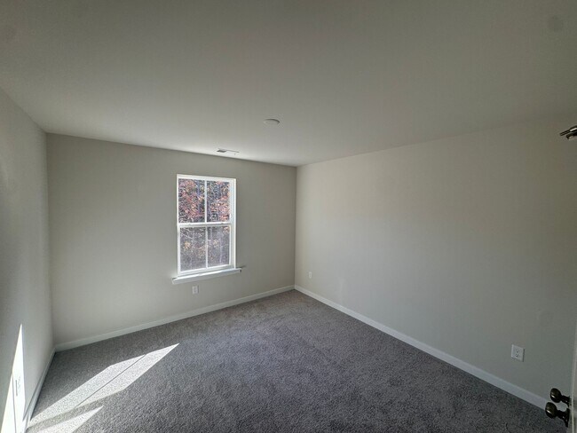 Building Photo - 6007 Crosswinds Blvd