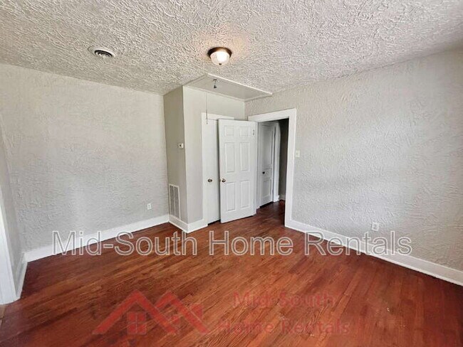 Building Photo - 1379 Ferguson Rd