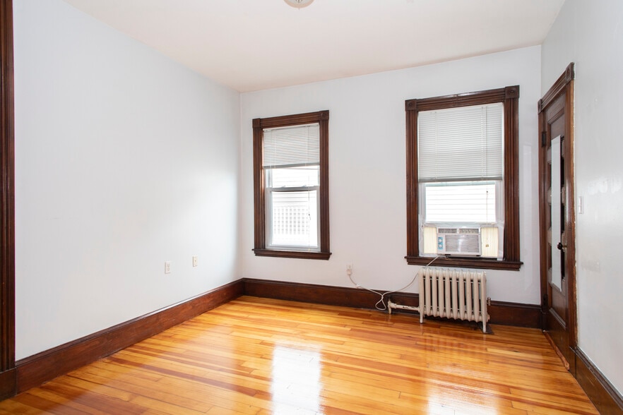 Bedroom 3 - 17 Bellflower St