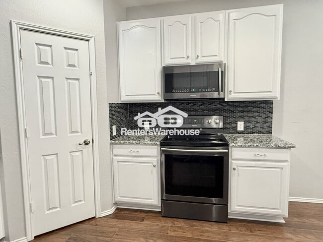 Building Photo - 8429 Greylock Ct