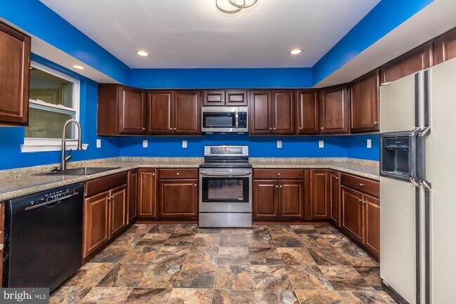 Building Photo - 3204 Norma Dr