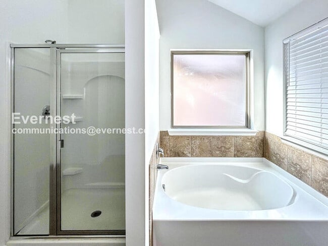 Building Photo - 3995 Tyne Ct