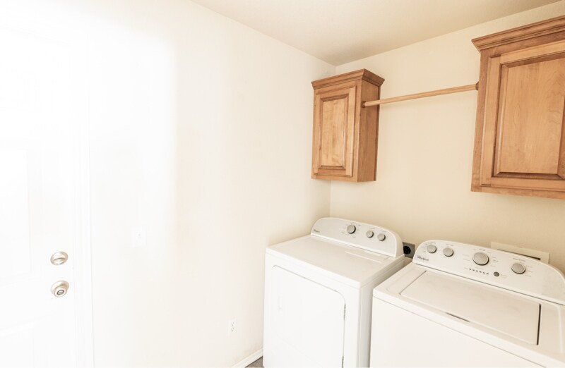 Building Photo - 11003 E 95th Pl N