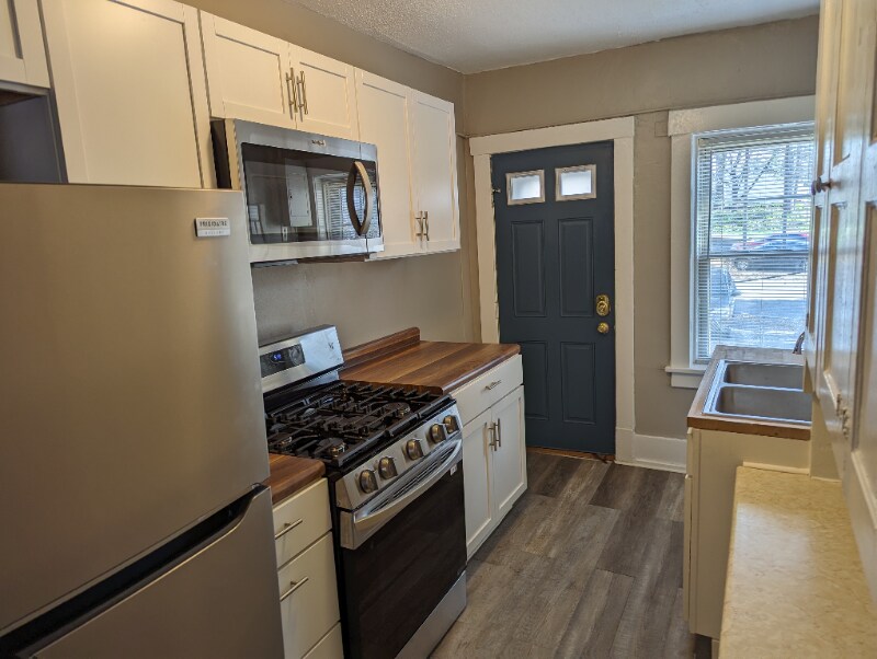 Building Photo - 3155 Jackson St