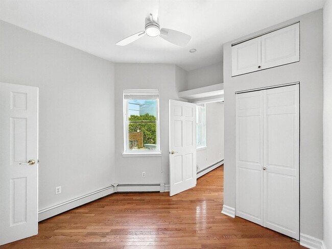 Building Photo - 510 Palisade Ave