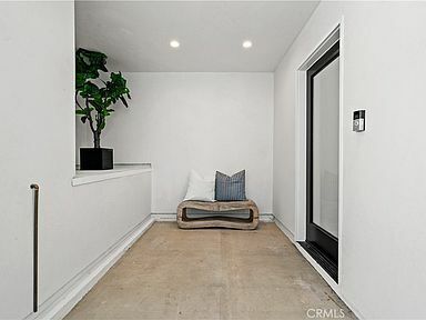 Building Photo - 603 Iris Ave