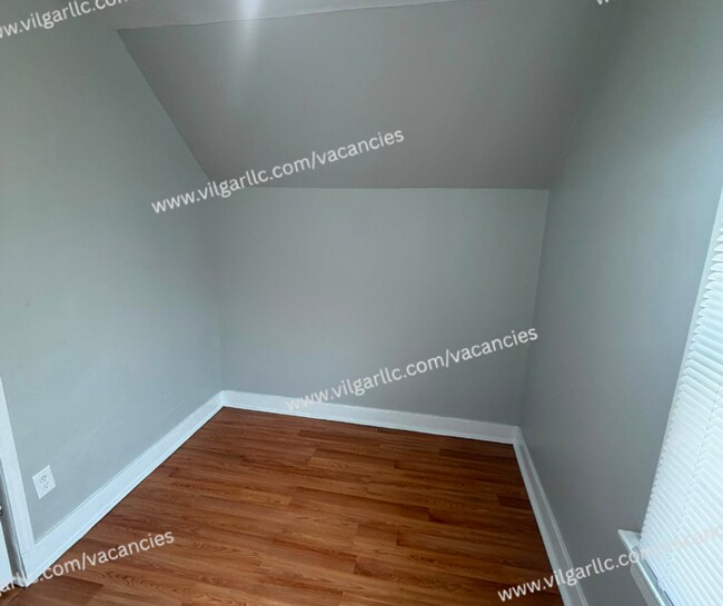 Building Photo - 4926 Olcott Ave
