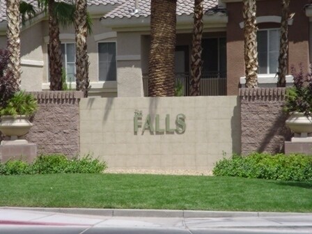 Building Photo - *CUTE 2 MASTER BEDROOM CONDO IN GATED COMMUNITY!!*