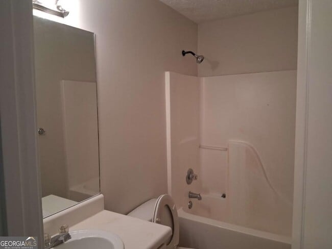Building Photo - 7068 Littlebrook Way