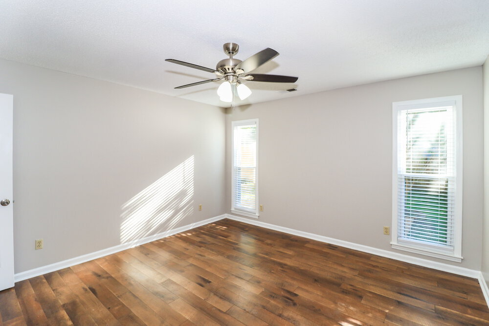 Building Photo - 2821 Lanthorn Dr