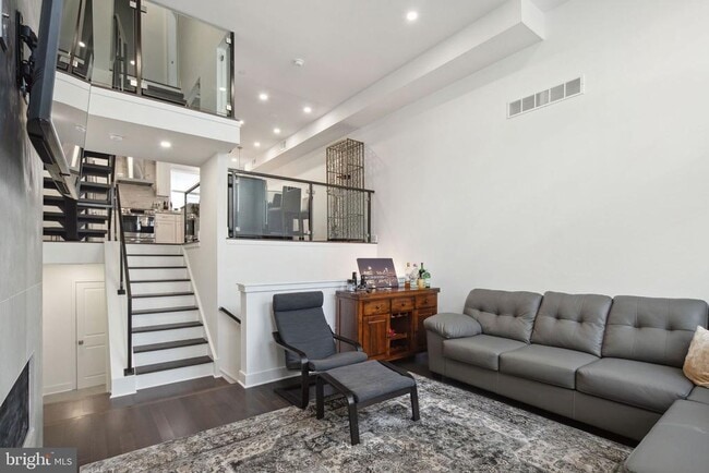 Primary Photo - 1315 S Capitol St