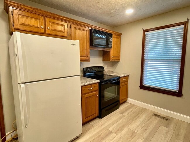 Building Photo - 99 Clement