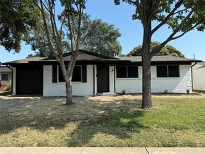 Building Photo - 4705 Windsor Dr