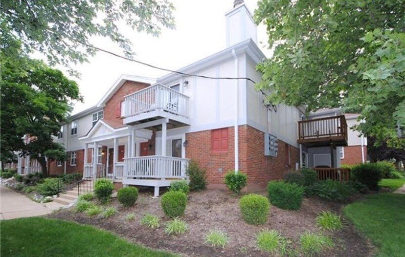 Building Photo - 8901 N Swan Cir