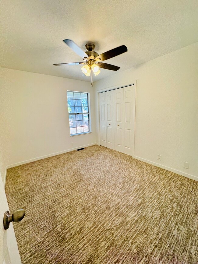 Building Photo - 6489 Ponderosa Way