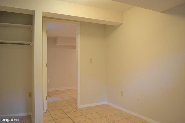 Building Photo - 146 N French St
