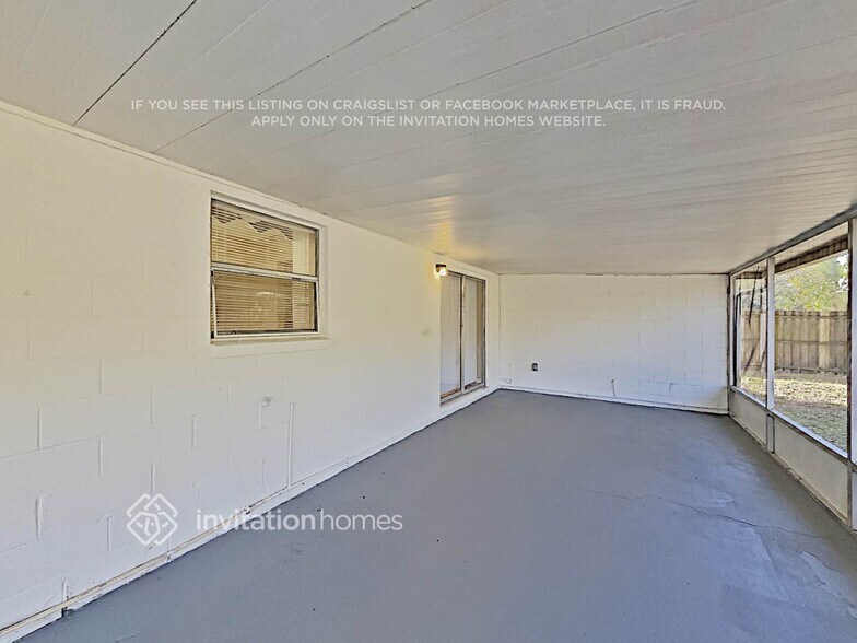 Building Photo - 12718 Sebring Blvd