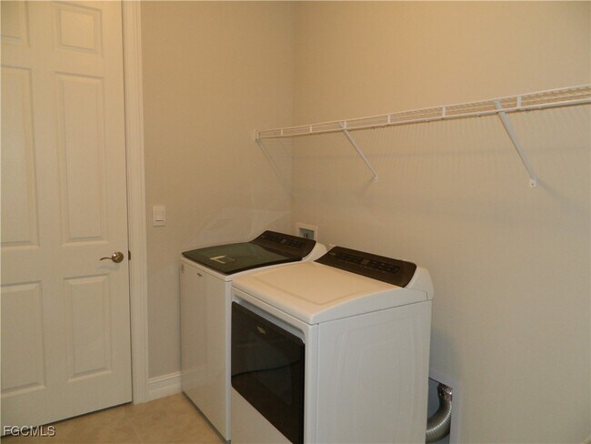 Building Photo - 3919 Crosswater Dr