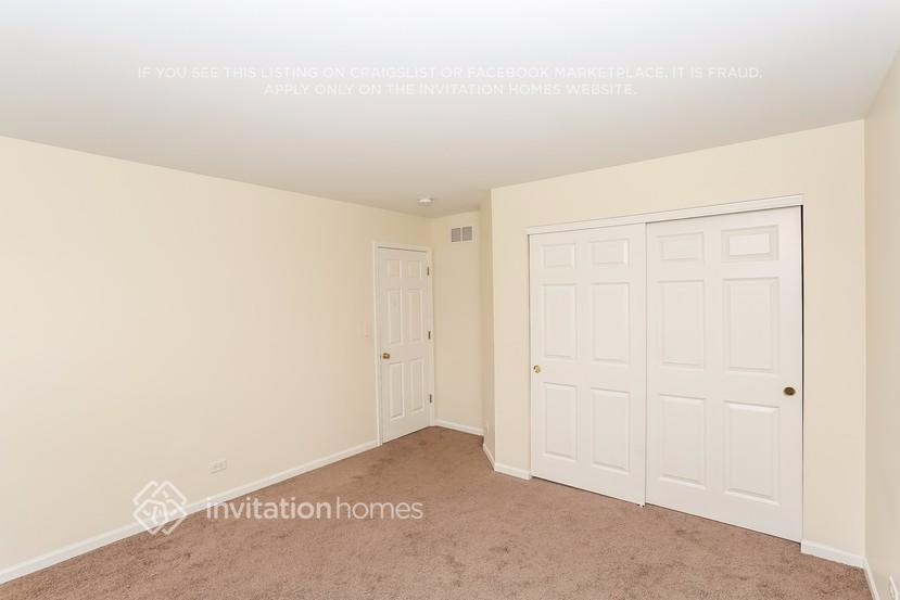 Building Photo - 3031 Chalkstone Ave