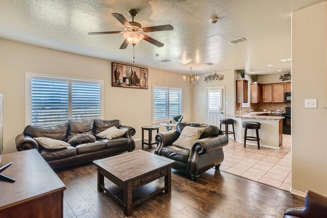 Building Photo - 1629 Kings Glen Ln