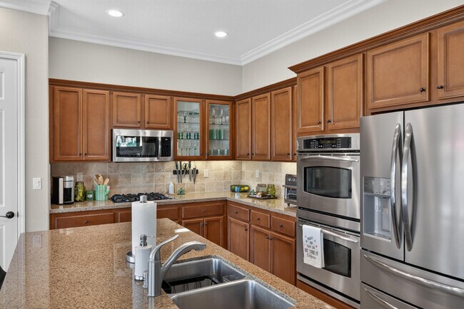 Building Photo - 61414 Topaz Dr