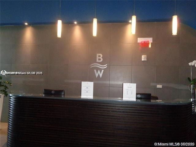 Building Photo - 2600 E Hallandale Beach Blvd