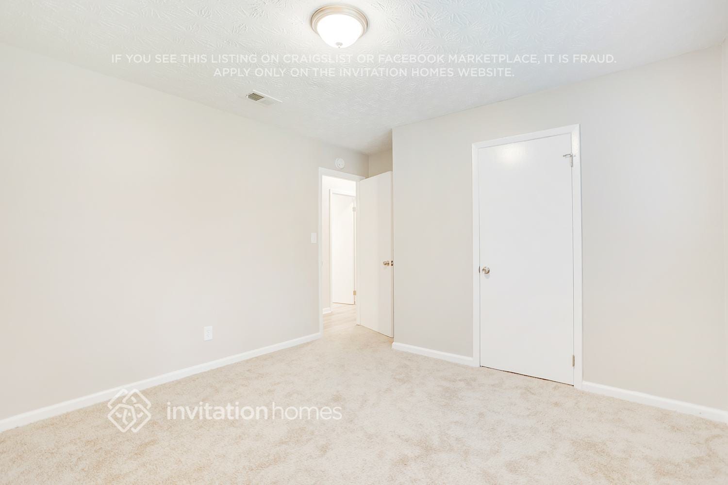 Building Photo - 7039 Carolyn Cir