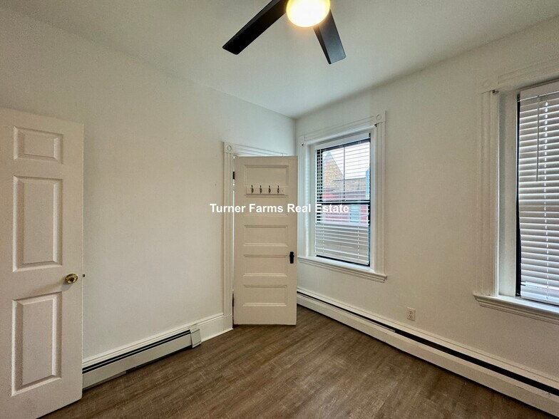 Building Photo - 1510 Tremont St