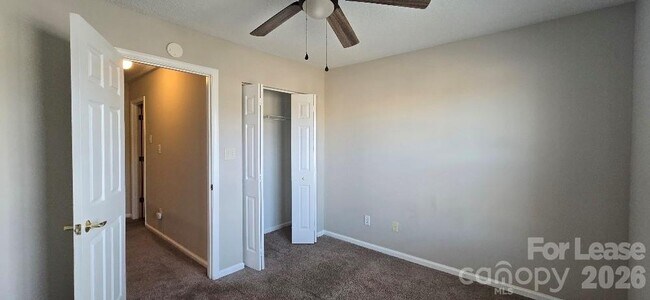 Building Photo - 14109 Southbridge Forest Dr