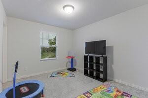 Building Photo - 2115 Clarion Dr