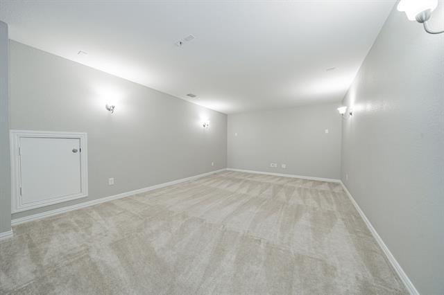 Building Photo - 427 Holt Ln