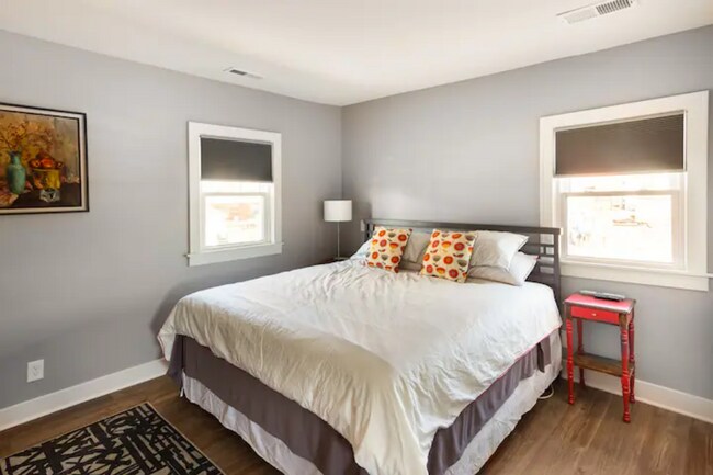 Building Photo - 410 Sandusky Ave