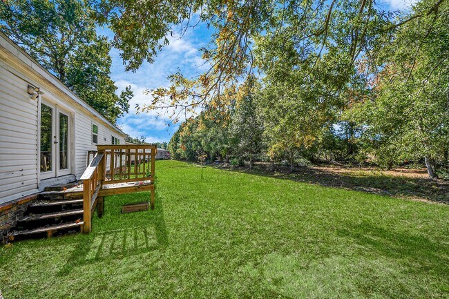 Building Photo - 16338 Hill Country Ct