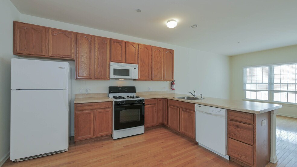 Building Photo - 4 Chelsea Ct