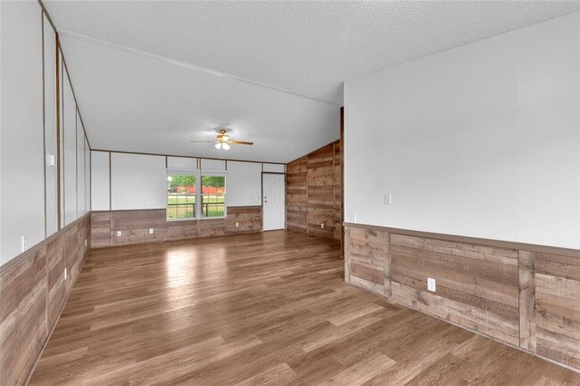 Building Photo - 7012 Bronco Ct