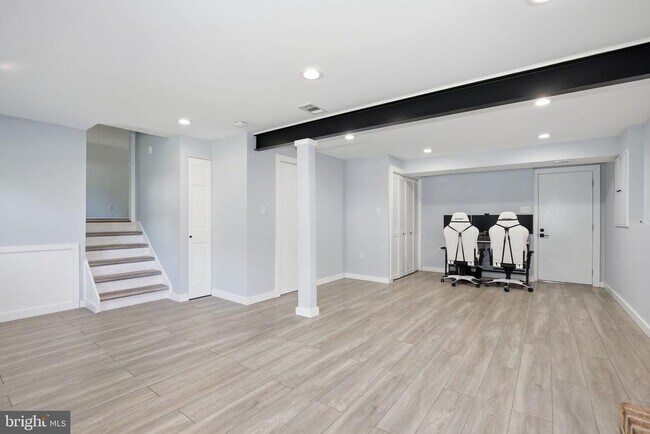 Building Photo - 7625 Sheffield Green Way