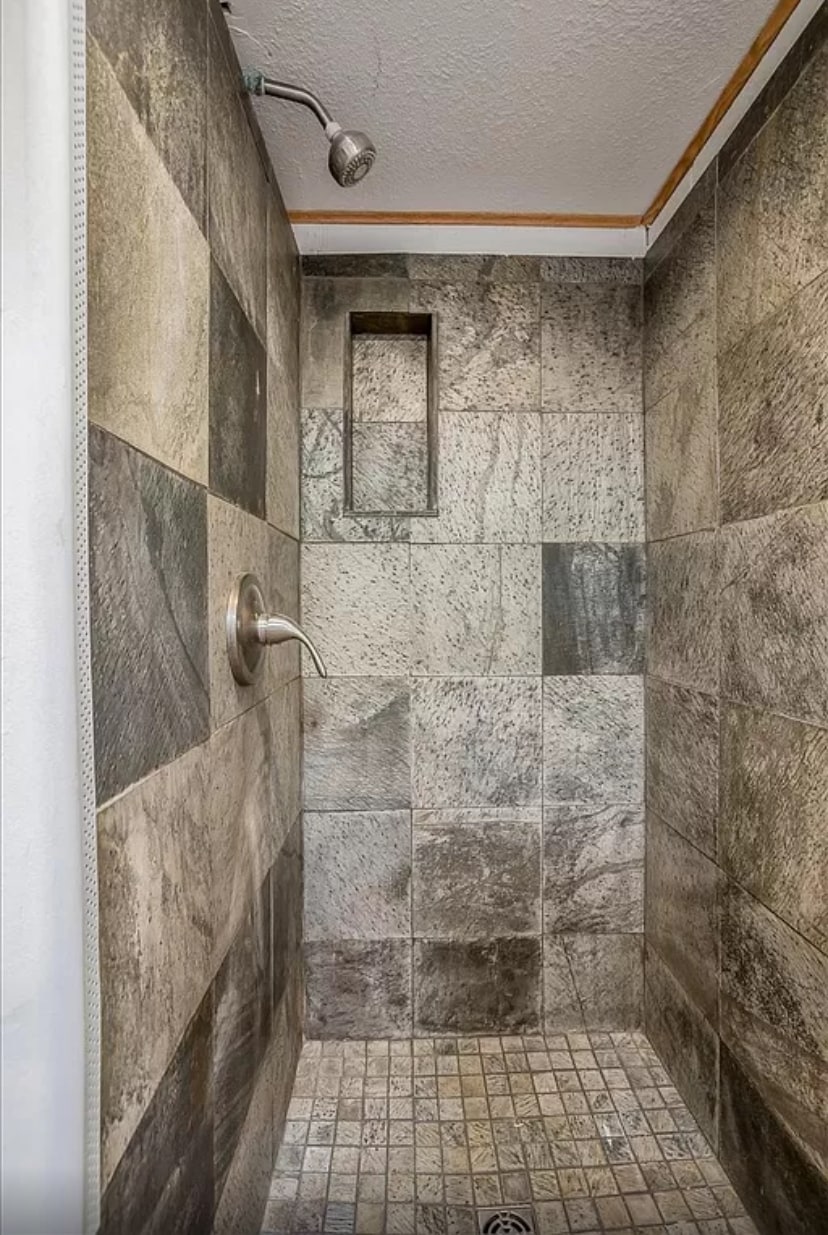 Building Photo - 14506 Wildcrest Rd