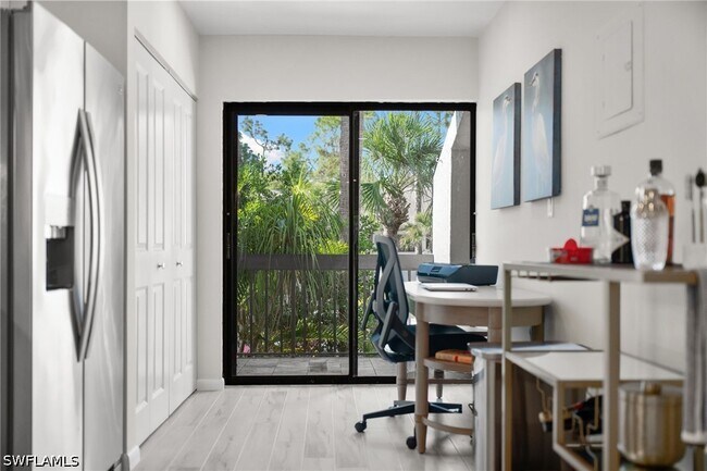 Building Photo - 1808 Kings Lake Blvd