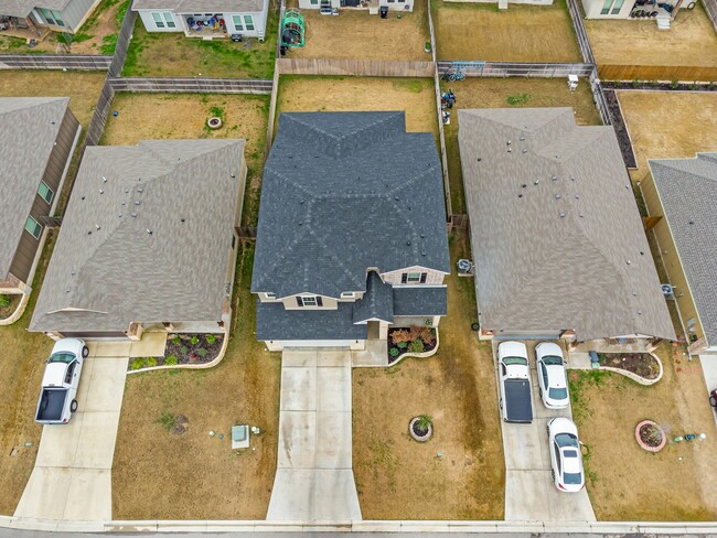 Building Photo - 2221 Clove Ct