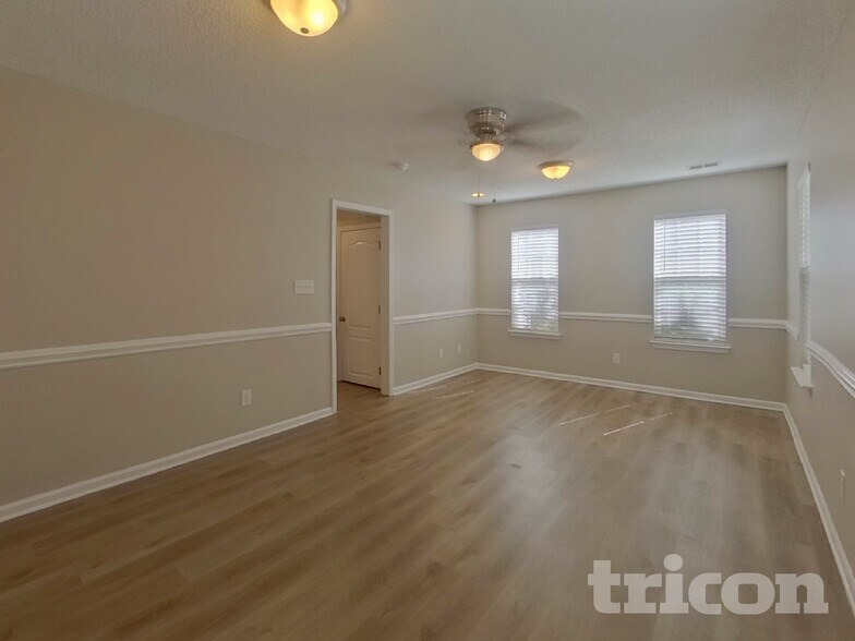 Building Photo - 929 Corvus Ct