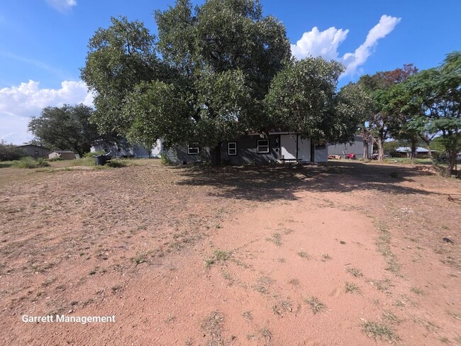 Primary Photo - 126 Iroquois Dr
